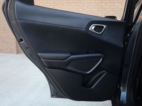 Used 2021 Kia Soul S FWD image 20