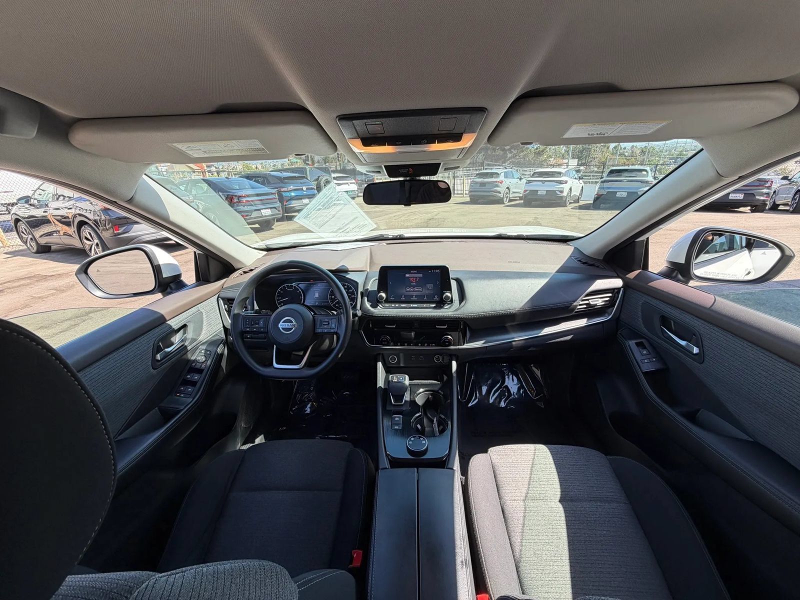 Used 2021 Nissan Rogue SV AWD/4WD image 27