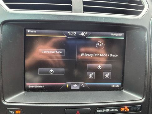 Used 2016 Ford Explorer XLT w/ Equipment Group 202A AWD/4WD image 23