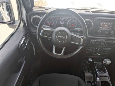 Used 2020 Jeep Gladiator Sport w/ Quick Order Package 23S AWD/4WD image 19