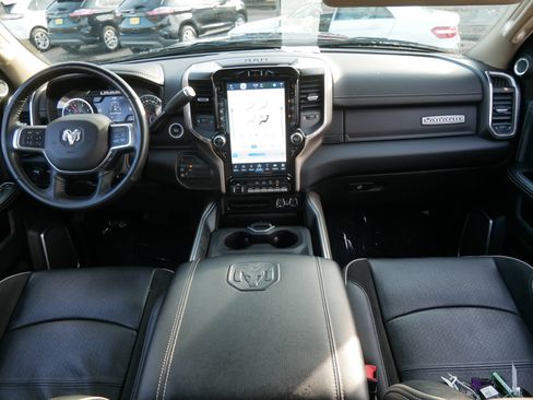 Used 2022 RAM 3500 Laramie image 10