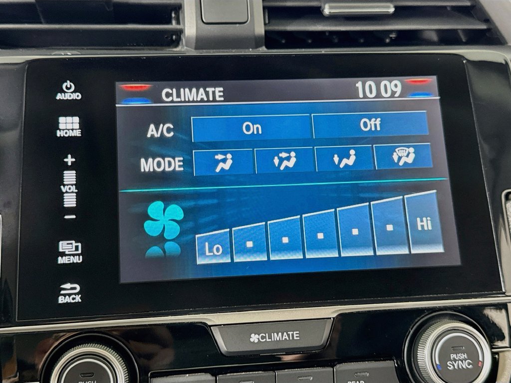 Used 2018 Honda Civic Touring image 29