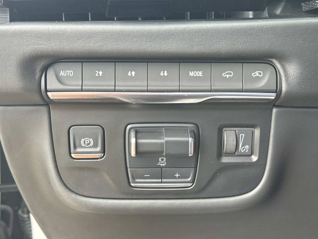 Used 2025 Cadillac Escalade Sport Platinum w/ LPO, ONYX Package AWD/4WD image 24