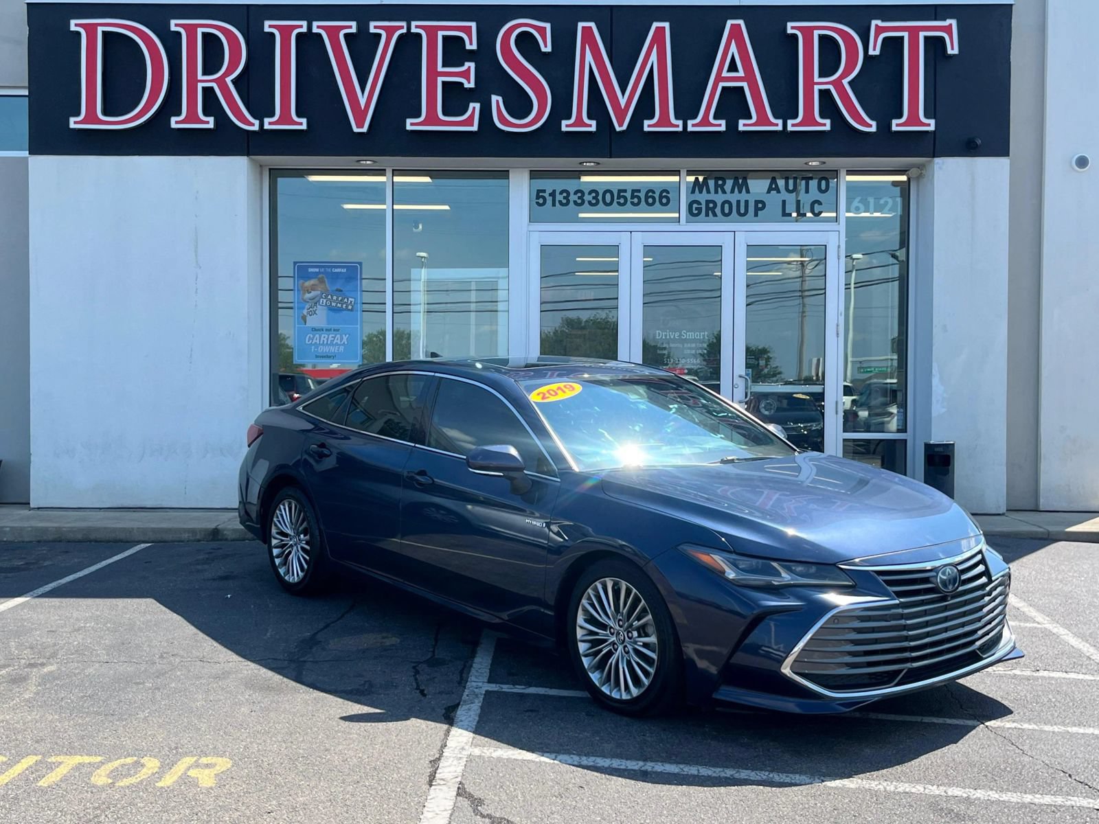 Used 2019 Toyota Avalon Limited w/ Advanced Safety Package FWD image 3