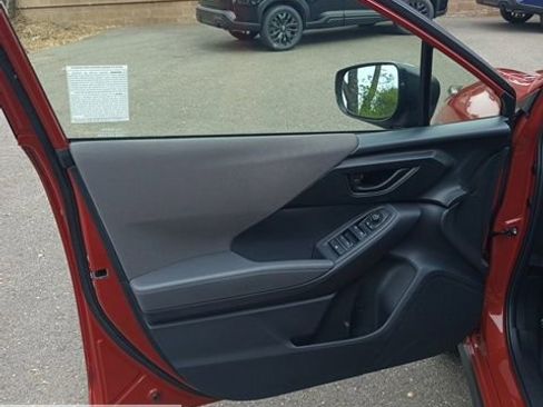 Used 2025 Subaru Crosstrek 2.0i Premium image 39