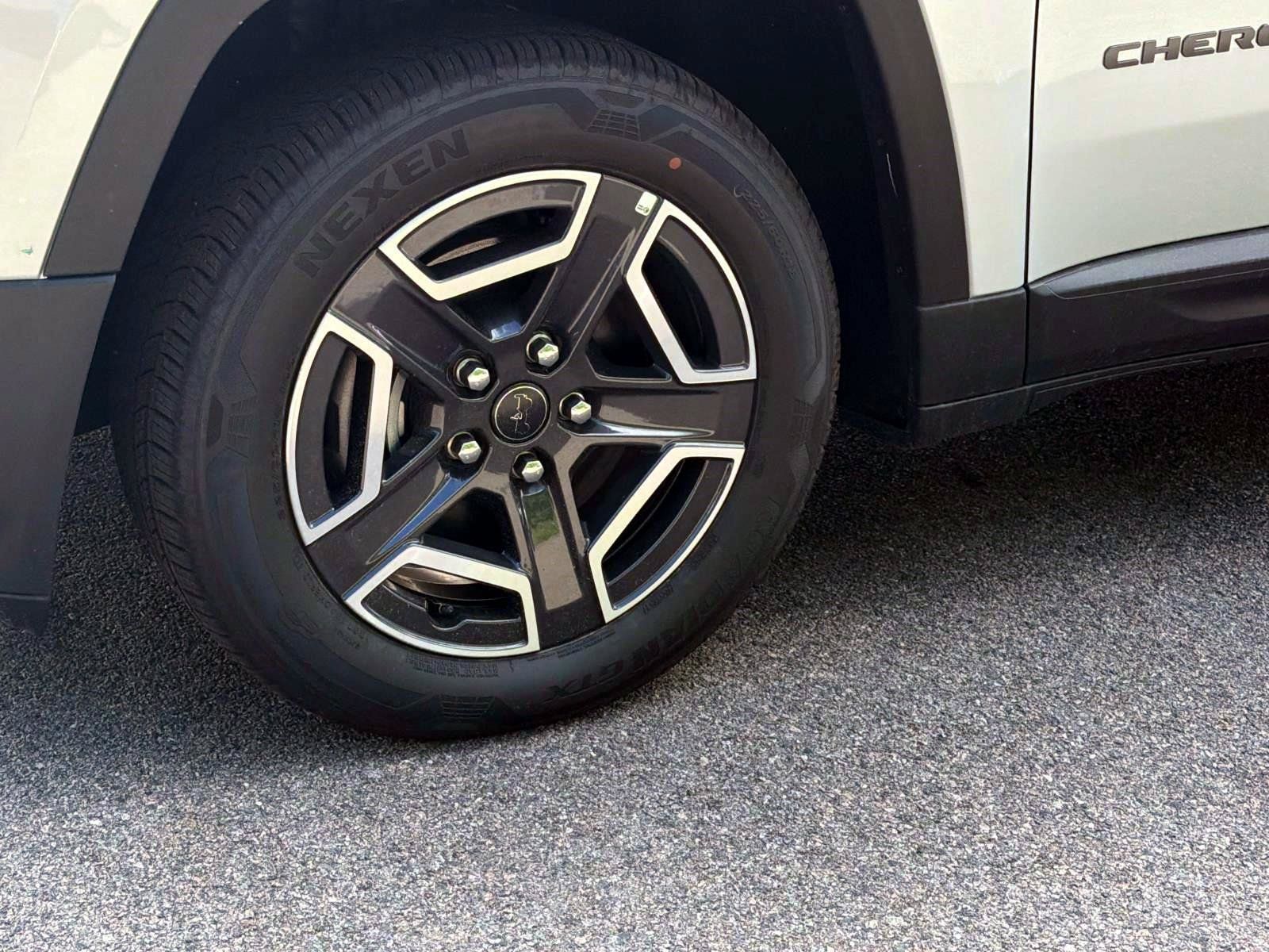 New 2026 Jeep Cherokee Limited AWD/4WD image 5