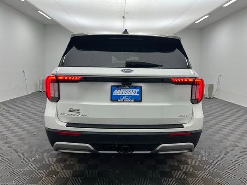 New 2026 Ford Explorer Platinum w/ LUX Leather Package image 8