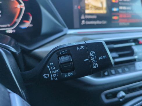 Used 2022 BMW X5 xDrive40i w/ Premium Package image 26