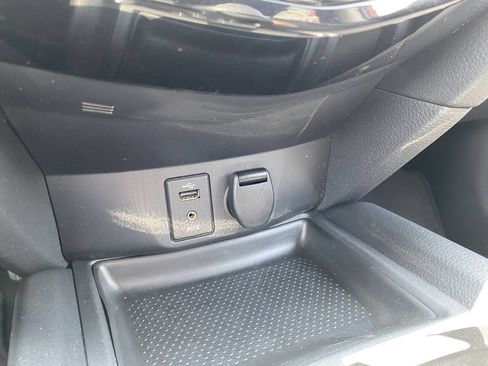 Used 2016 Nissan Rogue SV w/ SV Premium Package AWD/4WD image 31