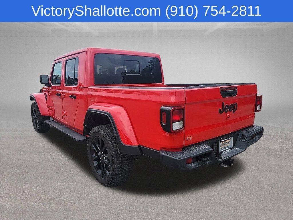 Used 2025 Jeep Gladiator Sport AWD/4WD image 25