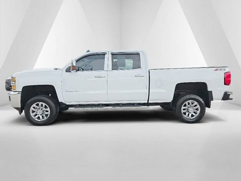 Used 2019 Chevrolet Silverado 3500 LTZ w/ Duramax Plus Package AWD/4WD image 10