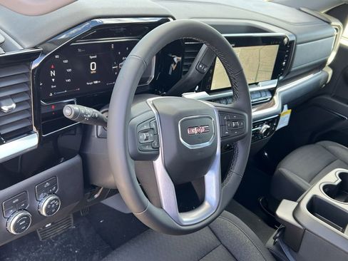 New 2026 GMC Sierra 1500 Elevation image 16