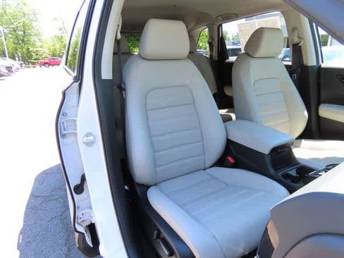 Used 2023 Honda CR-V EX-L image 16