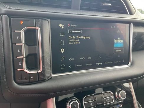 Certified 2024 GMC Yukon XL Denali w/ Advanced Technology Package AWD/4WD image 25