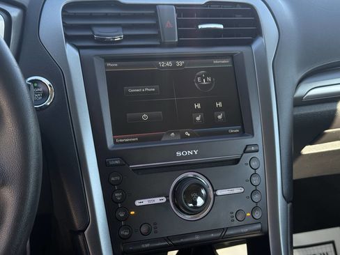 Used 2016 Ford Fusion Titanium image 22