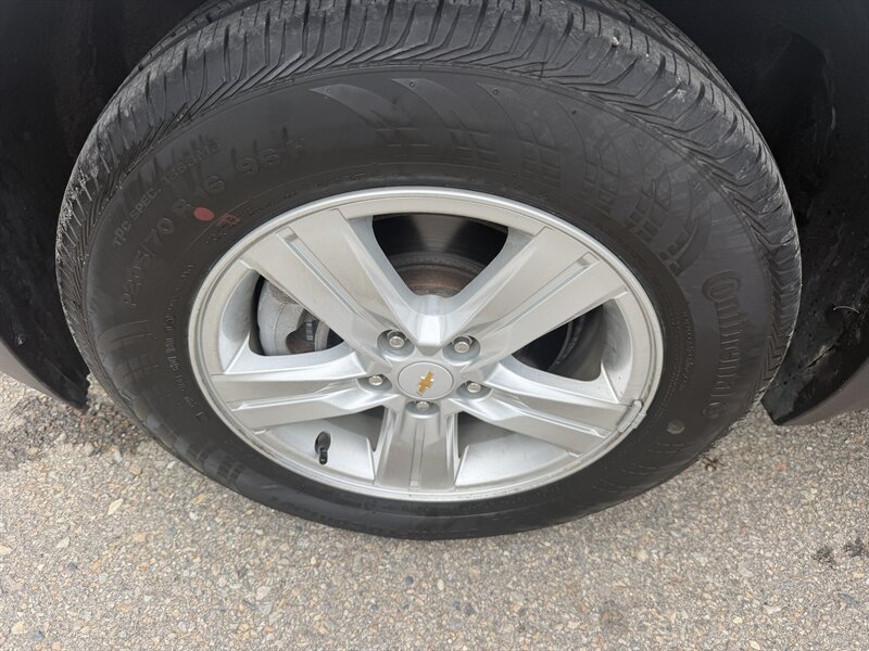 Used 2021 Chevrolet Trax LS w/ Tint and Cruise Package FWD image 27