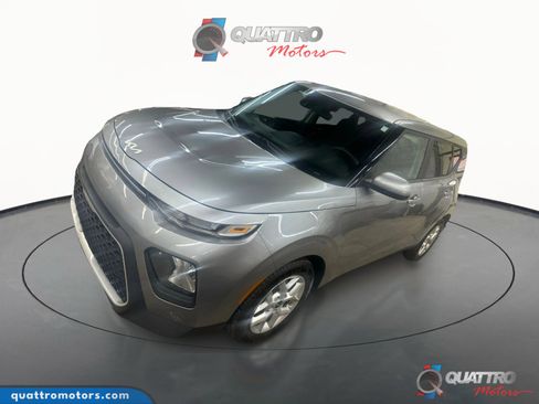 Used 2022 Kia Soul LX w/ Technology Package image 1