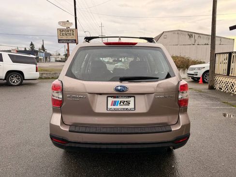 Used 2016 Subaru Forester 2.5i w/ Alloy Wheel Package AWD/4WD image 4