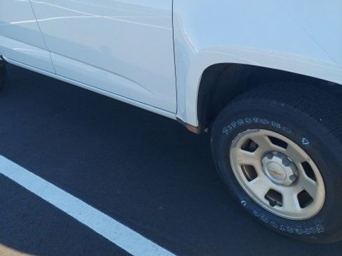 Used 2021 Chevrolet Colorado W/T w/ WT Convenience Package image 17