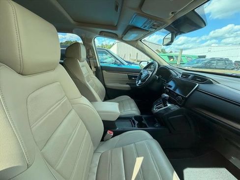 Used 2018 Honda CR-V Touring image 19