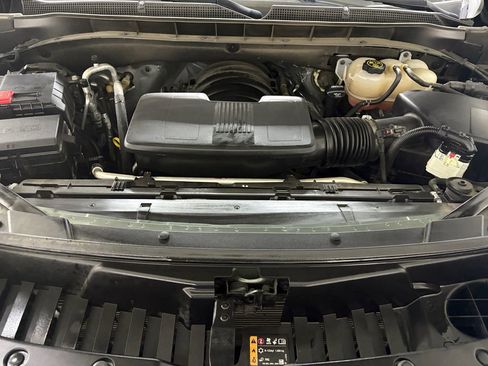 Used 2023 Chevrolet Suburban Premier AWD/4WD image 27