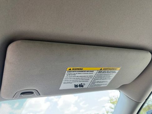 Used 2022 Nissan Altima 2.5 SV FWD image 32