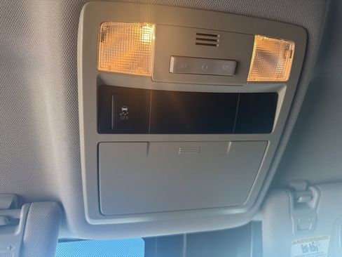 Used 2018 Toyota Tacoma SR5 image 15