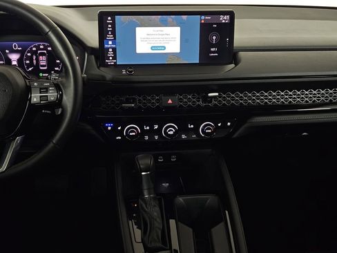 Used 2024 Honda Accord Touring image 12