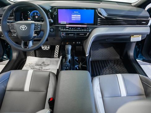 New 2026 Toyota Camry SE image 18