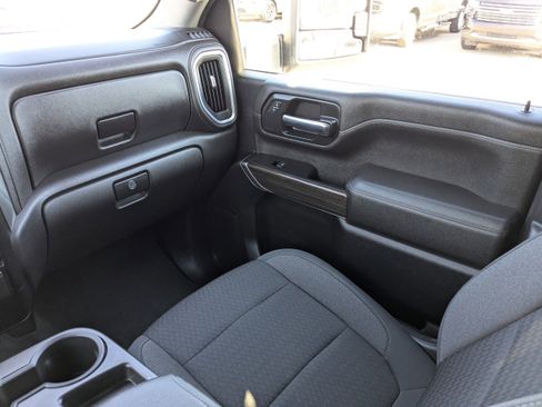 Used 2021 Chevrolet Silverado 2500 LT image 16