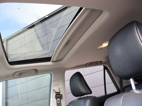 Used 2019 Toyota 4Runner Limited image 25