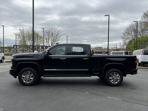 New 2026 Chevrolet Silverado 2500 High Country w/ Technology Package AWD/4WD image 6