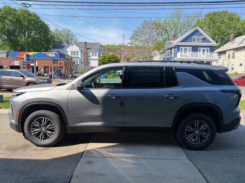New 2026 Chevrolet Traverse LT AWD/4WD image 2