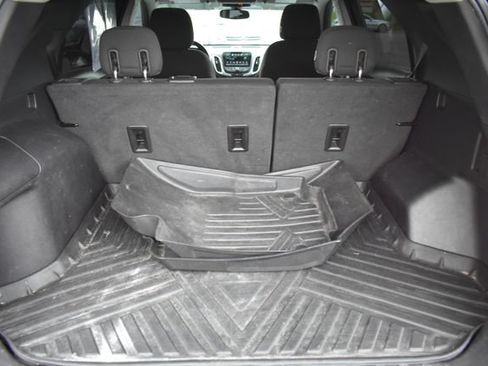 Used 2018 Chevrolet Equinox LT FWD image 38