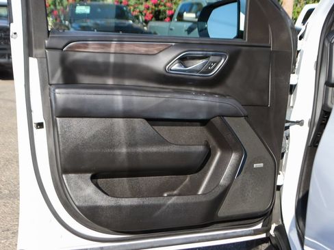 Used 2023 Chevrolet Tahoe LT RWD image 17