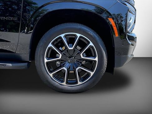 Used 2025 Chevrolet Tahoe RST w/ Comfort Package AWD/4WD image 36