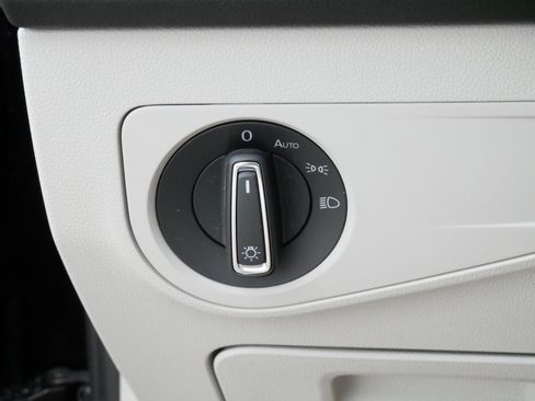 Certified 2024 Volkswagen Tiguan SE R-Line AWD/4WD image 26