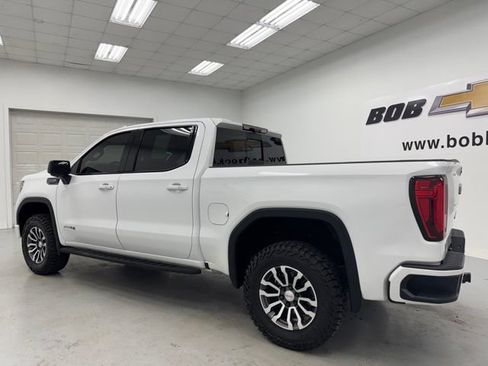 Used 2021 GMC Sierra 1500 AT4 w/ AT4 Premium Package AWD/4WD image 7