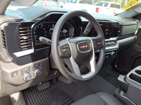 Used 2024 GMC Sierra 1500 Elevation image 13