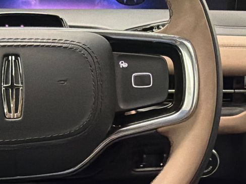 New 2025 Lincoln Navigator Black Label AWD/4WD image 31