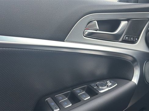 New 2026 Genesis G70 2.5T Prestige image 16