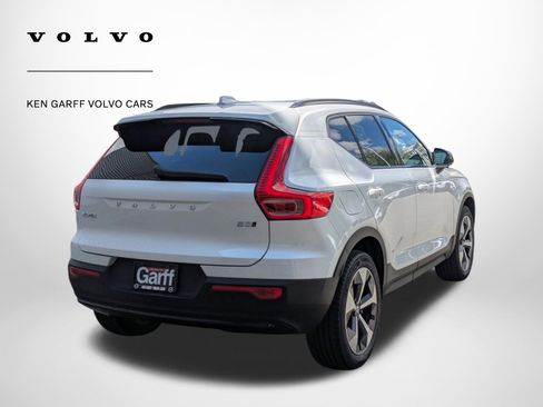 New 2026 Volvo XC40 B5 Plus w/ Climate Package AWD/4WD image 3