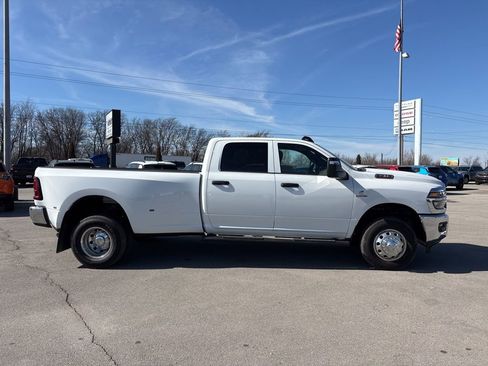 New 2026 RAM 3500 Tradesman AWD/4WD image 2