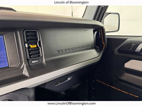 Used 2023 Ford Bronco Badlands w/ Sasquatch Package AWD/4WD image 61