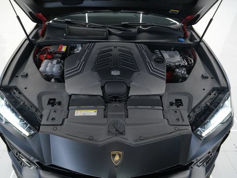 Used 2021 Lamborghini Urus AWD/4WD image 68