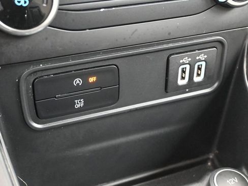 Certified 2021 Ford EcoSport S AWD/4WD image 16