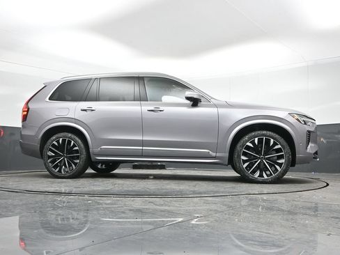 New 2026 Volvo XC90 B5 Plus w/ Protection Package AWD/4WD image 38