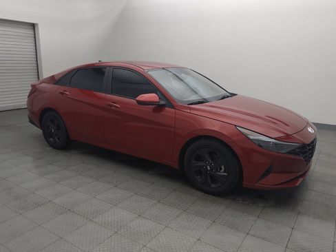 Used 2021 Hyundai Elantra SEL w/ Convenience Package image 11