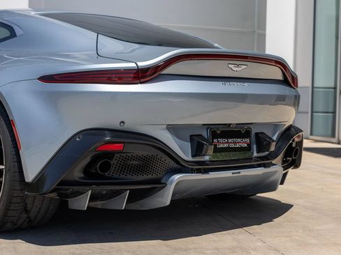 Used 2019 Aston Martin V8 Vantage Coupe RWD image 13