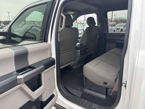 Certified 2019 Ford F450 XLT w/ XLT Premium Package image 12